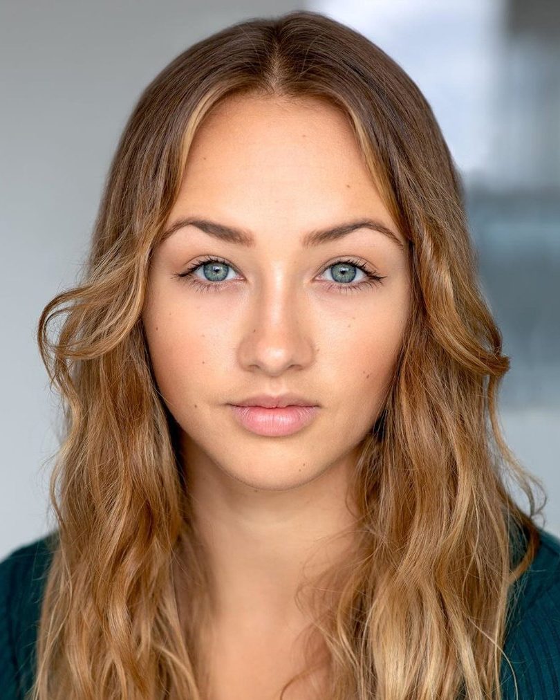 Zoe Heighton - Dancer, Actress & Singer